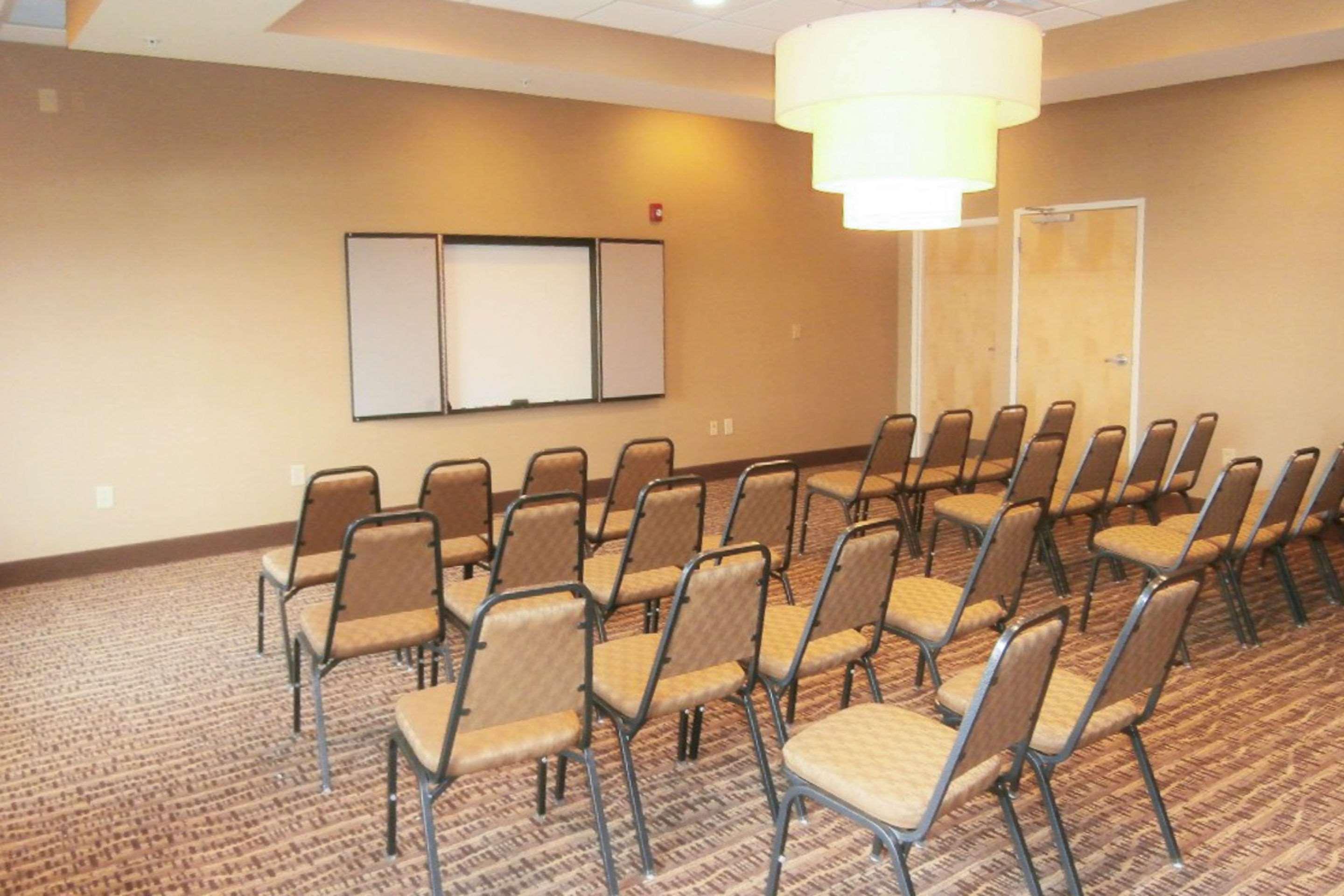 Comfort Suites Smyrna Buitenkant foto